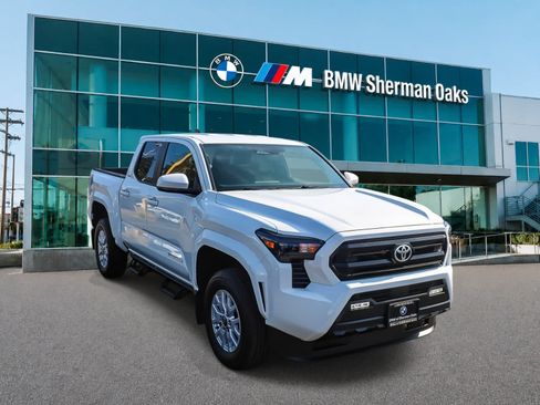 Used 2026 Toyota Tacoma SR5 RWD image 3