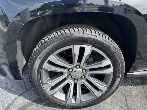 Used 2019 GMC Yukon Denali w/ Denali Ultimate Package AWD/4WD image 10