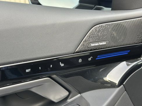 Certified 2024 BMW 530i xDrive w/ Premium Package image 19