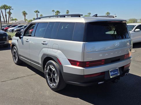 Certified 2025 Hyundai Santa Fe SEL image 8