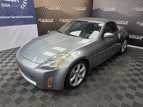 Used 2005 Nissan 350Z Grand Touring image 1