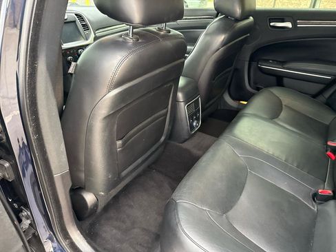 Used 2011 Chrysler 300 C w/ Sound Group RWD image 38