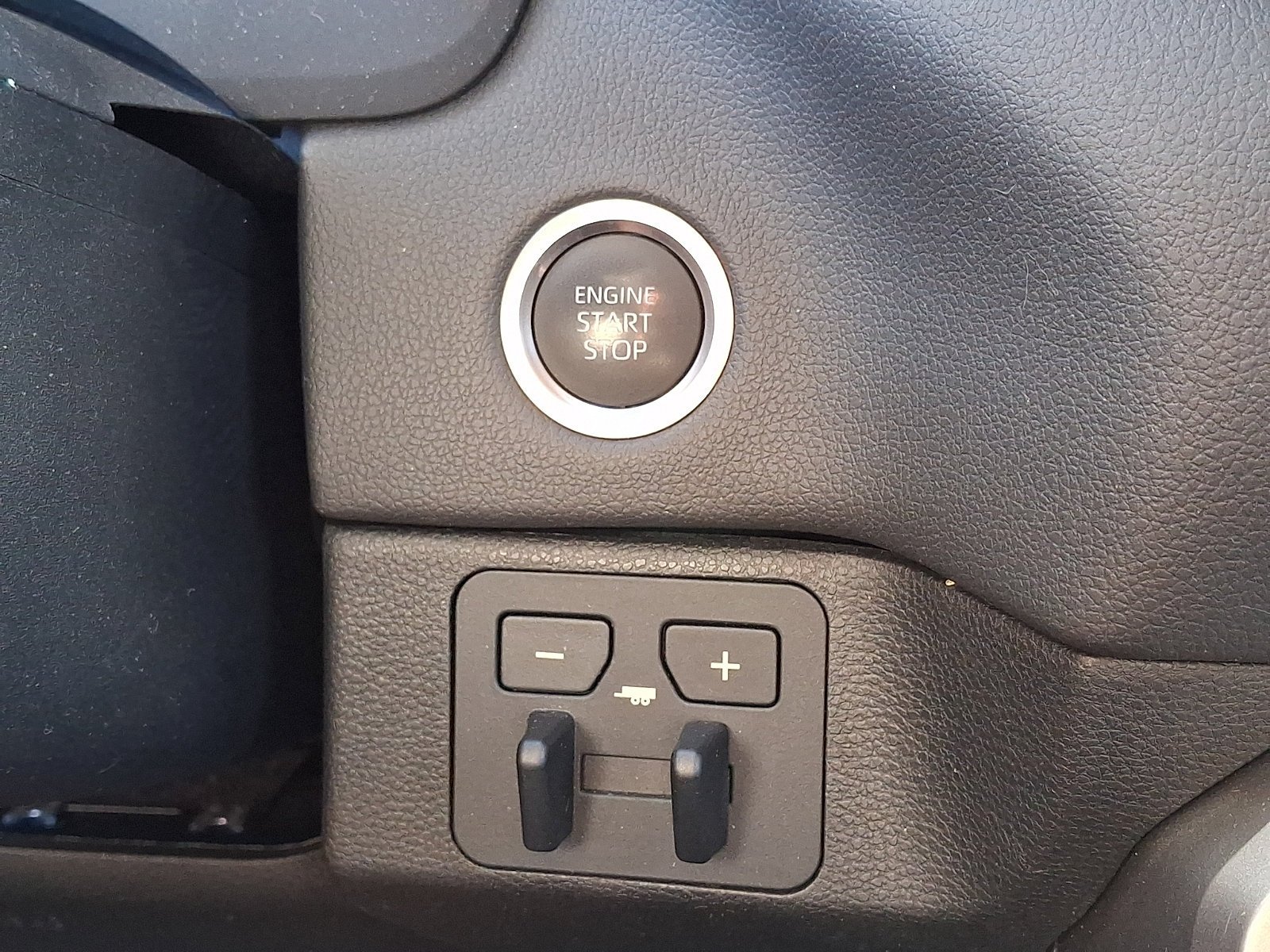 Certified 2023 Toyota Tundra Limited AWD/4WD image 25