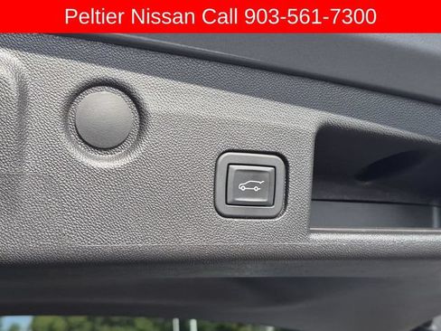 Used 2024 Chevrolet Equinox LT AWD/4WD image 10