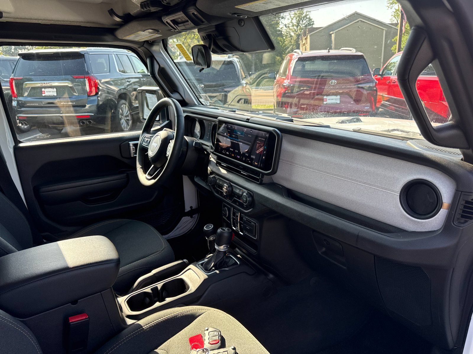 Used 2024 Jeep Wrangler Unlimited Sport AWD/4WD image 28