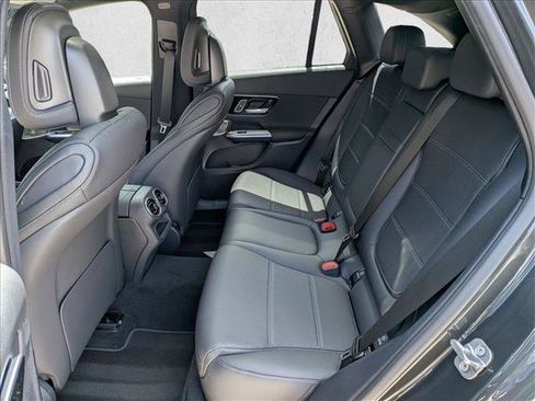 Used 2026 Mercedes-Benz GLC 300 image 14
