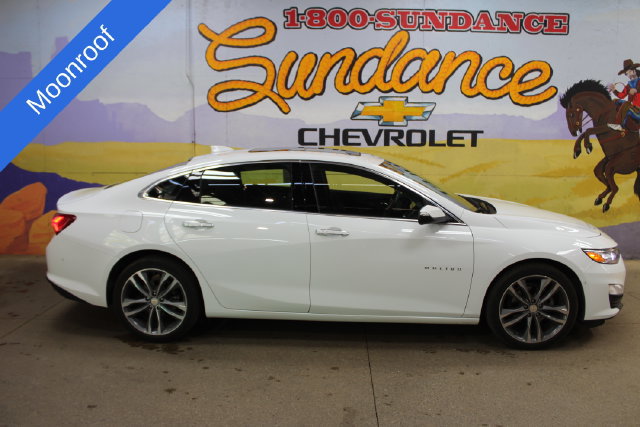 Used 2022 Chevrolet Malibu Premier FWD image 1