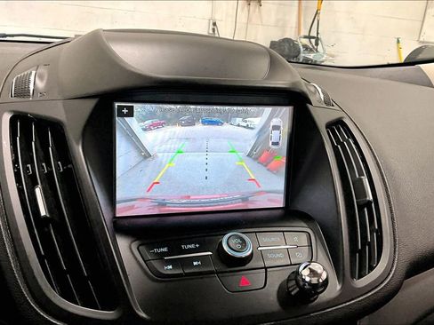 Used 2019 Ford Escape SEL w/ Ford Safe & Smart Package AWD/4WD image 14