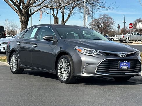 Used 2017 Toyota Avalon Limited w/ All Weather Liner Package image 9