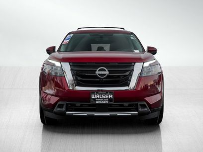 New 2025 Nissan Pathfinder Platinum
