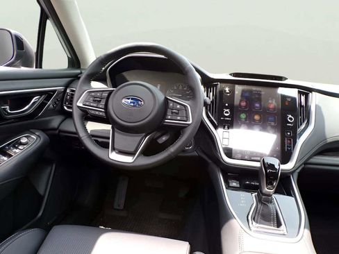 Certified 2025 Subaru Outback Limited image 9