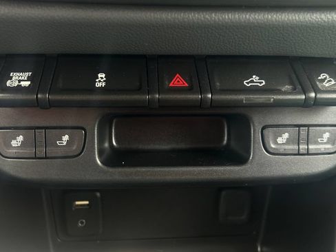 Used 2016 Chevrolet Colorado Z71 AWD/4WD image 41