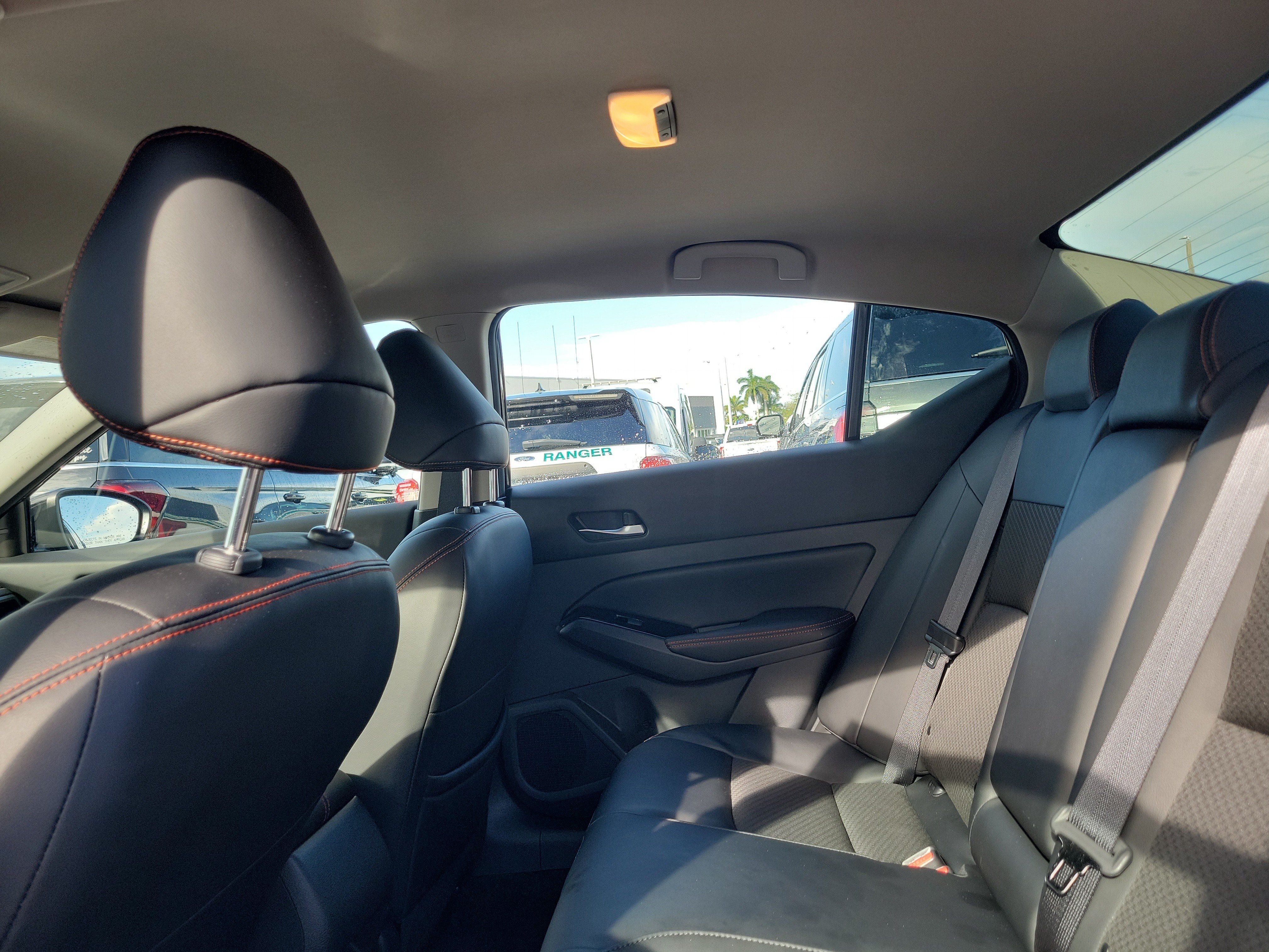 Used 2024 Nissan Altima 2.5 SR FWD image 14