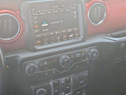 Used 2021 Jeep Wrangler Unlimited Rubicon AWD/4WD image 16
