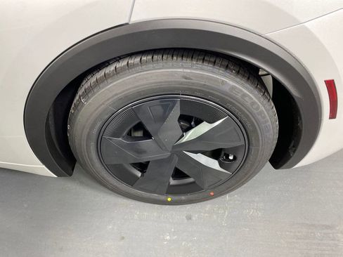 New 2026 Toyota Prius SE image 25