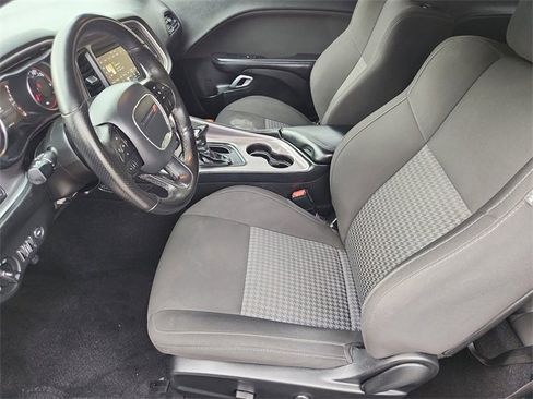 Used 2022 Dodge Challenger GT image 18