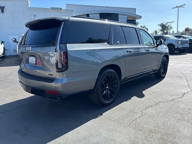 Used 2021 Cadillac Escalade ESV Sport w/ Driver Assist Tech Package AWD/4WD image 9