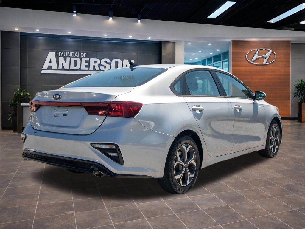 Used 2020 Kia Forte LXS FWD image 13