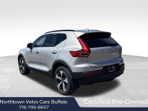 Certified 2023 Volvo XC40 B5 Plus w/ Driver Assist Package AWD/4WD image 3