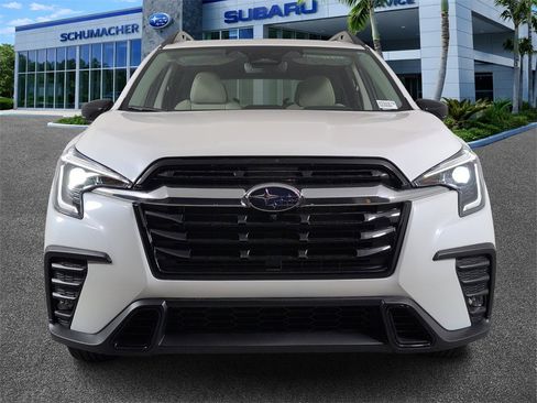 New 2025 Subaru Ascent Limited image 3