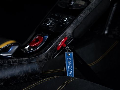 Used 2018 Lamborghini Huracan Performante image 27