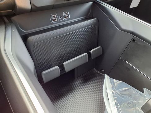 New 2026 RAM 1500 Express AWD/4WD image 10