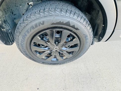 Used 2013 Ford Explorer FWD image 29