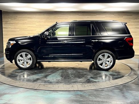 Used 2024 Ford Expedition Platinum AWD/4WD image 23