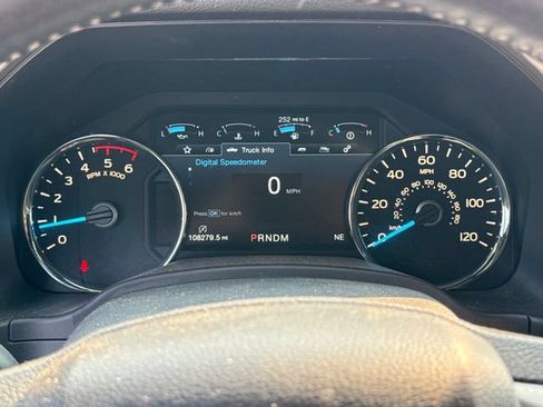 Used 2018 Ford F150 Lariat w/ Equipment Group 502A Luxury AWD/4WD image 27