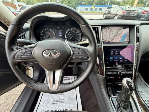 Used 2018 INFINITI Q50 Luxe w/ Essential Package (3.0T Luxe) AWD/4WD image 31