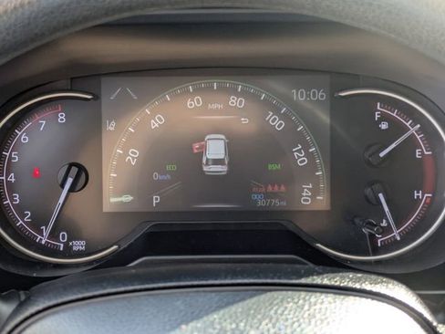 Used 2023 Toyota RAV4 XLE image 21