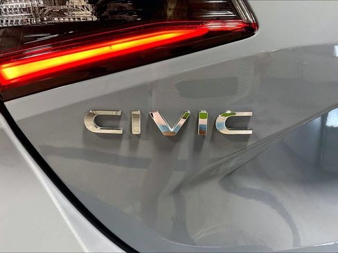 Used 2023 Honda Civic Sport Touring image 39