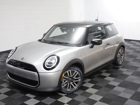 New 2026 MINI Cooper 2-Door Hardtop FWD image 2