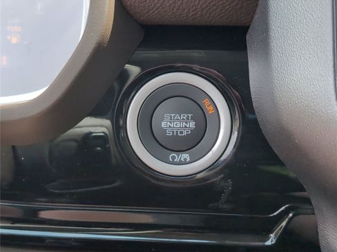 New 2026 RAM 1500 Laramie AWD/4WD image 28
