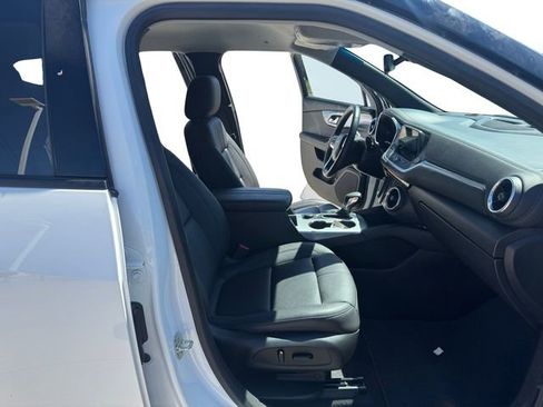 Used 2021 Chevrolet Blazer LT image 15