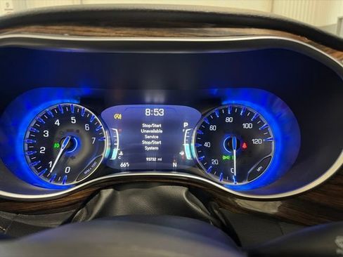 Used 2022 Chrysler Pacifica Limited FWD image 26