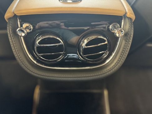 Used 2016 Bentley Mulsanne Speed image 29