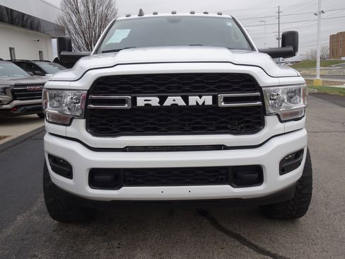 Used 2020 RAM 3500 Tradesman w/ Chrome Appearance Group image 9