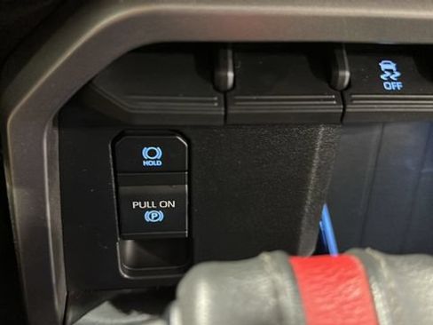 Used 2022 Toyota Tundra SR5 AWD/4WD image 19