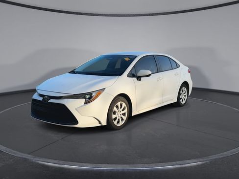 Used 2023 Toyota Corolla LE FWD image 4
