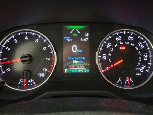 Used 2022 Toyota RAV4 LE image 16