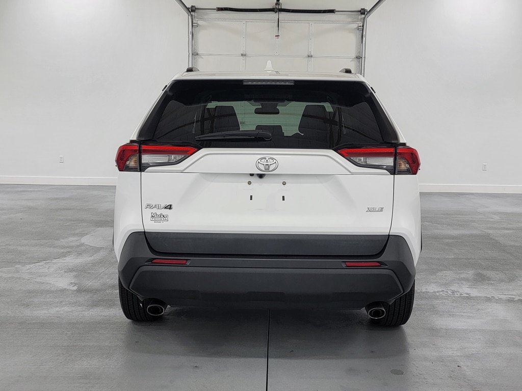 Used 2021 Toyota RAV4 XLE FWD image 7