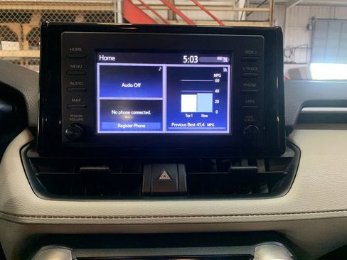 Used 2019 Toyota RAV4 XLE AWD/4WD image 23