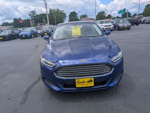 Used 2013 Ford Fusion SE FWD image 3