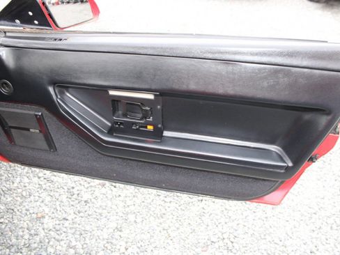 Used 1989 Chevrolet Corvette Convertible RWD image 19