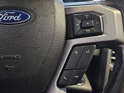 Used 2017 Ford F150 Platinum w/ Equipment Group 701A Luxury image 13