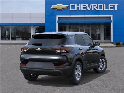 New 2026 Chevrolet TrailBlazer LS w/ LS Convenience Package FWD image 4