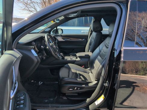 Used 2020 Cadillac XT6 Premium Luxury w/ Platinum Package image 27