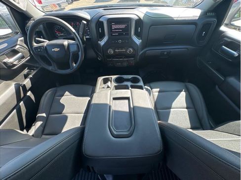 Used 2023 Chevrolet Silverado 1500 W/T w/ WT Value Package AWD/4WD image 18