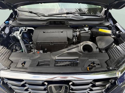 Used 2024 Honda Pilot Touring image 42